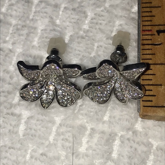 Silver rhinestone earrings - Picture 3 of 6